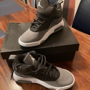 Jordan Gray Maxin 200